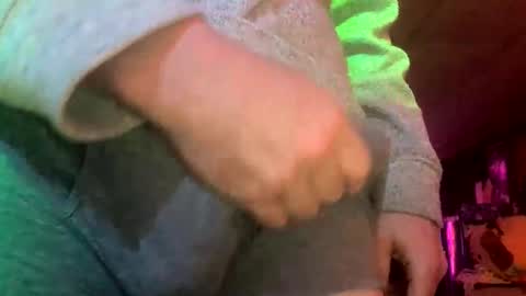 Snapshot of anthony_whitestallion chatting on February 27, 12:02 pm Anthony online show from February 27, 12:02 pm