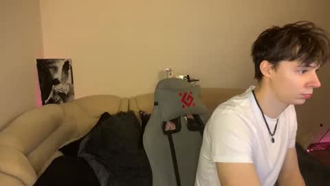 Snapshot of anthonycutie chatting on January 16, 6:01 pm Anthony online show from January 16, 6:01 pm