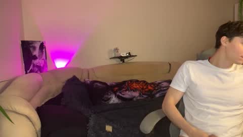 Snapshot of anthonycutie chatting on January 17, 6:07 am Anthony online show from January 17, 6:07 am