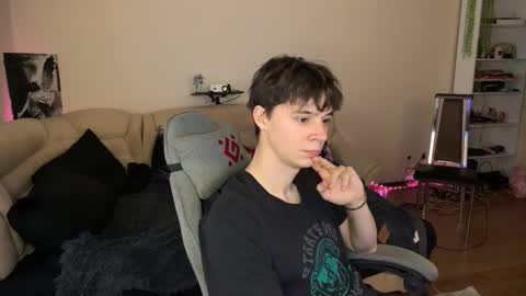 Snapshot of anthonycutie chatting on January 19, 11:03 am Anthony online show from January 19, 11:03 am