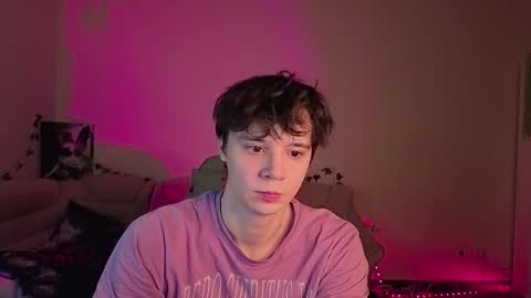 Snapshot of anthonycutie chatting on February 27, 6:19 pm Anthony online show from February 27, 6:19 pm