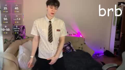 Snapshot of anthonycutie chatting on March 28, 6:51 pm Anthony online show from March 28, 6:51 pm