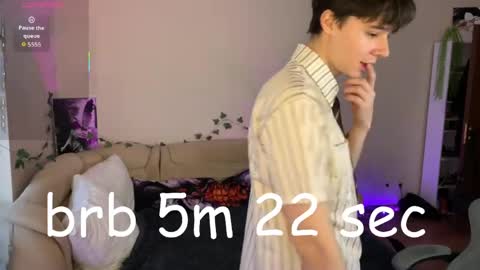 Snapshot of anthonycutie chatting on April 4, 4:33 am Anthony online show from April 4, 4:33 am