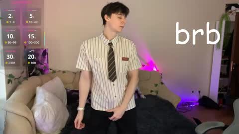 Snapshot of anthonycutie chatting on May 9, 7:24 am Anthony online show from May 9, 7:24 am