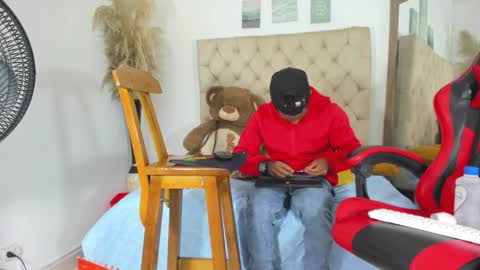 Snapshot of anthoy_wayans chatting on February 18, 1:01 am online show from February 18, 1:01 am