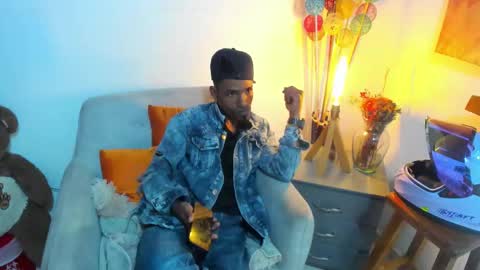 Snapshot of anthoy_wayans chatting on March 18, 12:47 am online show from March 18, 12:47 am