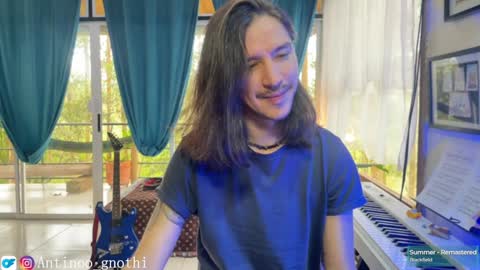 Snapshot of antinoo_gnothi chatting on December 18, 12:07 pm Antinoo Gnothi online show from December 18, 12:07 pm