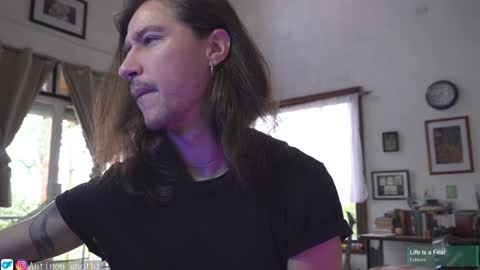 Snapshot of antinoo_gnothi chatting on January 28, 12:43 pm Antinoo Gnothi online show from January 28, 12:43 pm