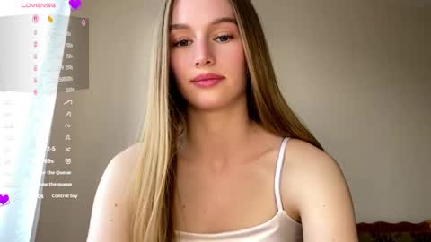 Viktoria online show from May 5, 3:20 pm