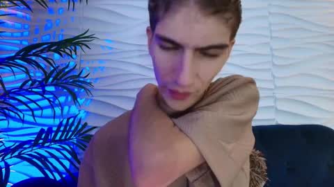 anton__monacu online show from December 15, 11:58 am