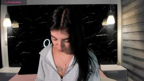 Snapshot of antonella__rouse chatting on December 7, 2:53 am Antonella online show from December 7, 2:53 am