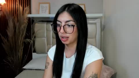 Snapshot of antonella__rouse chatting on February 8, 11:45 pm Antonella online show from February 8, 11:45 pm