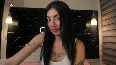 Snapshot of antonella__rouse chatting on February 22, 9:34 am Antonella online show from February 22, 9:34 am