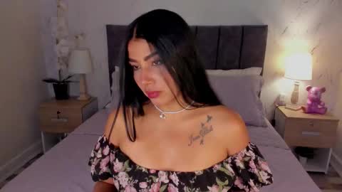 Snapshot of antonella_coruso chatting on February 10, 10:58 pm Antonella Coruso online show from February 10, 10:58 pm