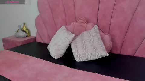Snapshot of antonella_foxxxx chatting on June 6, 12:10 pm antonella_foxxxx online show from June 6, 12:10 pm