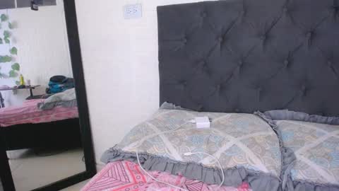 antonella online show from January 7, 10:30 pm