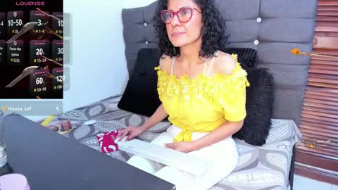 Snapshot of antonella_rizzo01 chatting on March 24, 10:37 pm antonella_rizzo01 online show from March 24, 10:37 pm