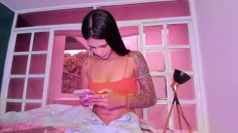 Antonella Rossi online show from May 3, 8:15 pm