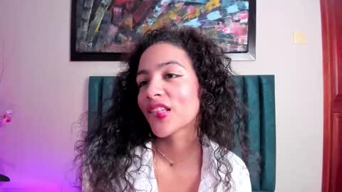 Snapshot of antonellahall_ chatting on November 24, 12:16 pm AntonellaHall online show from November 24, 12:16 pm