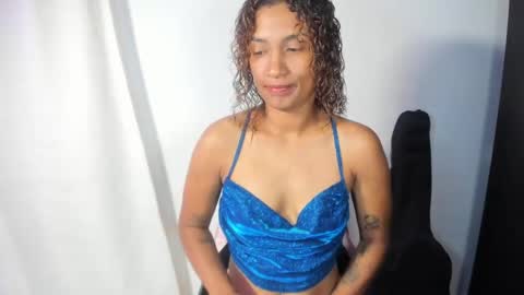 Sarah online show from April 12, 1:16 pm