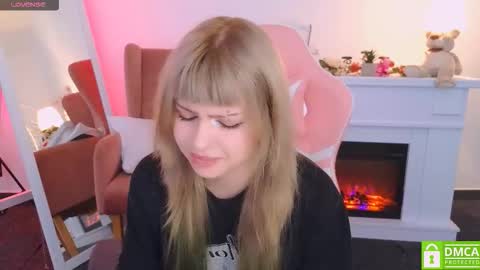 Snapshot of antonia_ferrero chatting on September 23, 7:00 am antonia_ferrero online show from September 23, 7:00 am