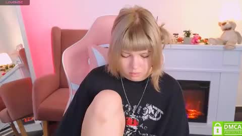 Snapshot of antonia_ferrero chatting on September 28, 5:57 am antonia_ferrero online show from September 28, 5:57 am