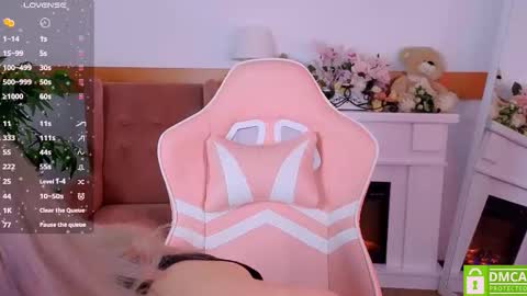 Snapshot of antonia_ferrero chatting on January 8, 7:43 am antonia_ferrero online show from January 8, 7:43 am