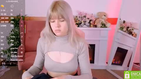 Snapshot of antonia_ferrero chatting on January 12, 6:51 am antonia_ferrero online show from January 12, 6:51 am