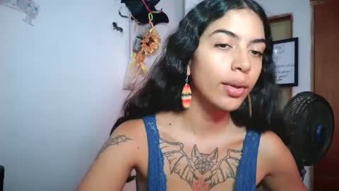 Snapshot of antoniabloom chatting on September 13, 7:57 pm Antonia online show from September 13, 7:57 pm