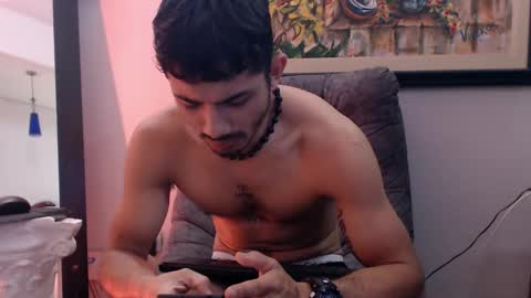 Snapshot of antoniocuervo chatting on December 13, 4:27 pm Hadez online show from December 13, 4:27 pm