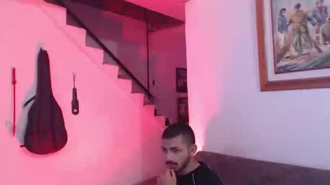 Snapshot of antoniocuervo chatting on February 13, 12:21 pm Hadez online show from February 13, 12:21 pm