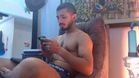 Snapshot of antoniocuervo chatting on February 19, 12:22 pm Hadez online show from February 19, 12:22 pm