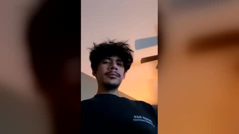 Snapshot of antonior21 chatting on January 17, 5:12 am antonior21 online show from January 17, 5:12 am