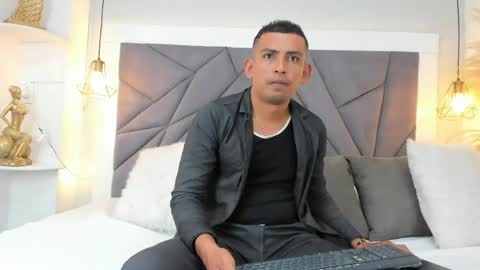 Antonio online show from May 2, 5:51 pm