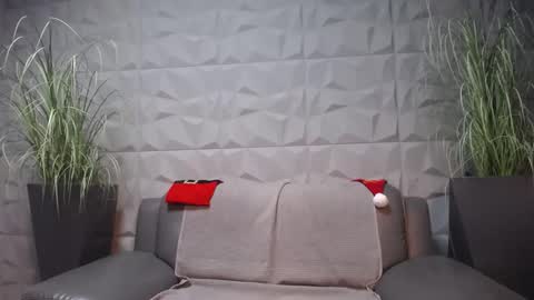 HI My name is Antonio online show from December 1, 8:09 pm