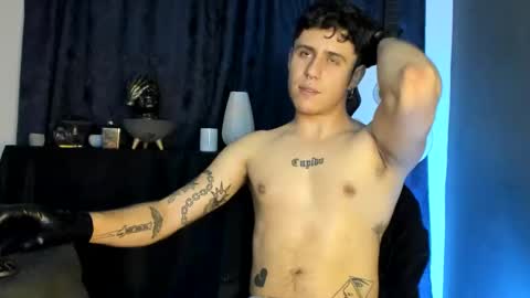 antonnello_ online show from October 26, 11:42 pm