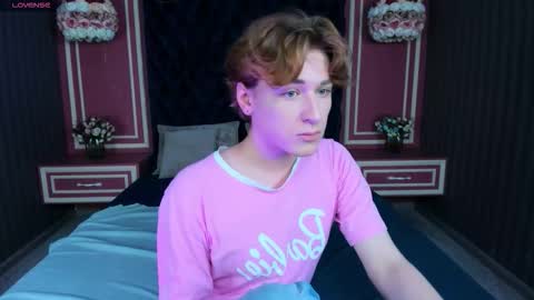 YummyTony online show from November 1, 7:49 pm