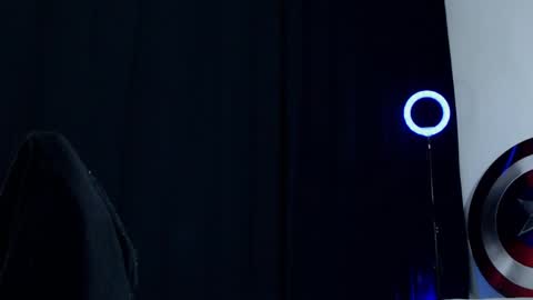 Snapshot of antonywebb94 chatting on February 13, 6:09 am Instagram miguelangel1802  online show from February 13, 6:09 am