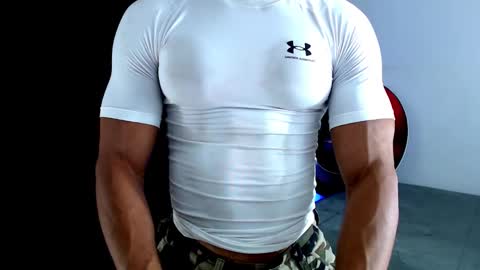 Instagram miguelangel1802  online show from February 15, 6:15 pm