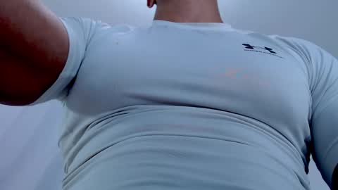 Instagram miguelangel1802  online show from May 10, 10:59 pm