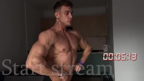 Snapshot of antray_misti chatting on January 8, 10:39 am Adam 24 online show from January 8, 10:39 am