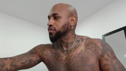 Snapshot of antwanblack11 chatting on December 27, 5:05 pm antwanblack11 online show from December 27, 5:05 pm