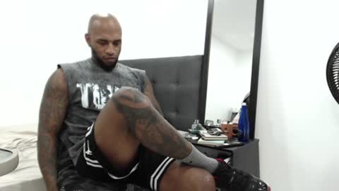 Snapshot of antwanblack11 chatting on January 3, 4:37 pm antwanblack11 online show from January 3, 4:37 pm