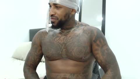 Snapshot of antwanblack11 chatting on February 28, 2:53 am antwanblack11 online show from February 28, 2:53 am