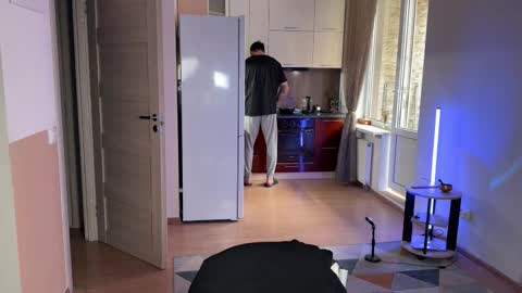 Tom online show from March 18, 7:44 am