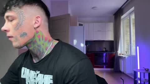 Tom online show from April 3, 8:12 am