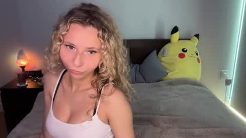 Anya online show from July 1, 3:56 pm