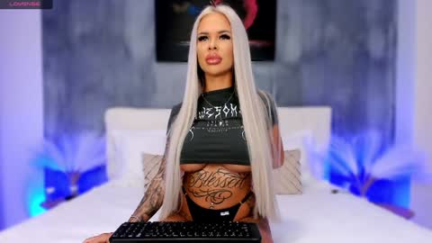 anyas_dolce online show from December 20, 6:13 pm