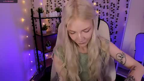 Anya online show from June 20, 2:25 am