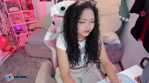 Snapshot of anyburkee chatting on October 31, 12:11 am Any online show from October 31, 12:11 am